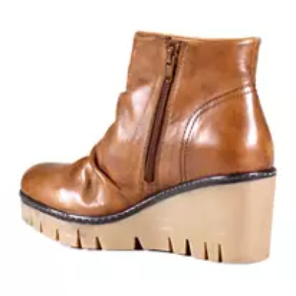 NEW DIBA TRUE Leather Nift Tee Wedge Booties whiskey for women 462tn - Picture 2 of 5